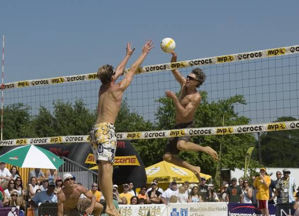 职业排球比赛一般需要多长时间完成？