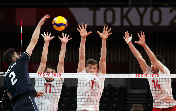 排球一传技术解析:从接发球到组织进攻