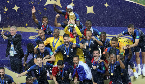 意大利传奇巴乔在98年世界杯的点球时刻