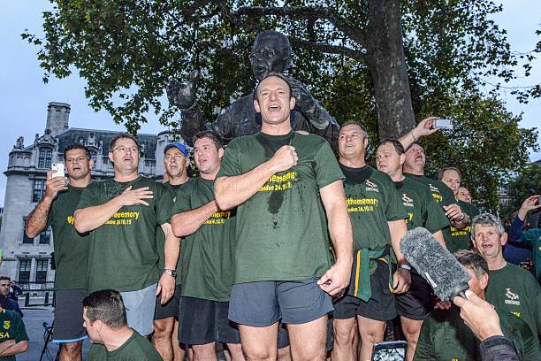 欧洲预选赛预测:最终晋级世界杯的球队名单前瞻