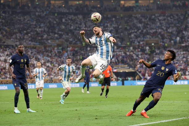 新王登基:法国队第二次捧起大力神杯的传奇旅程